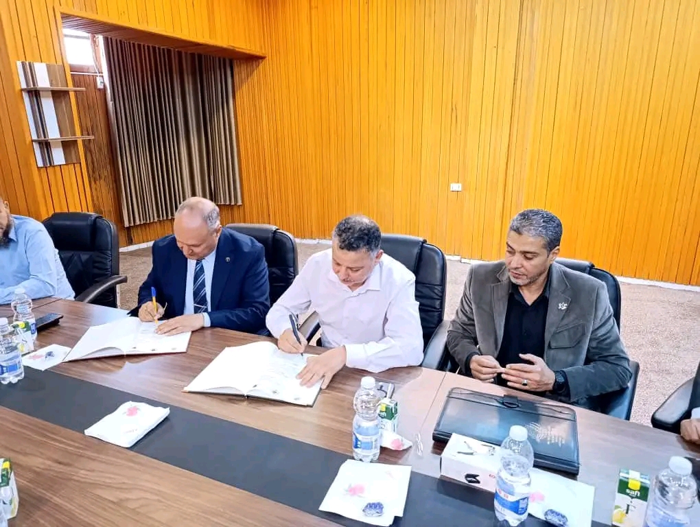 1000086529